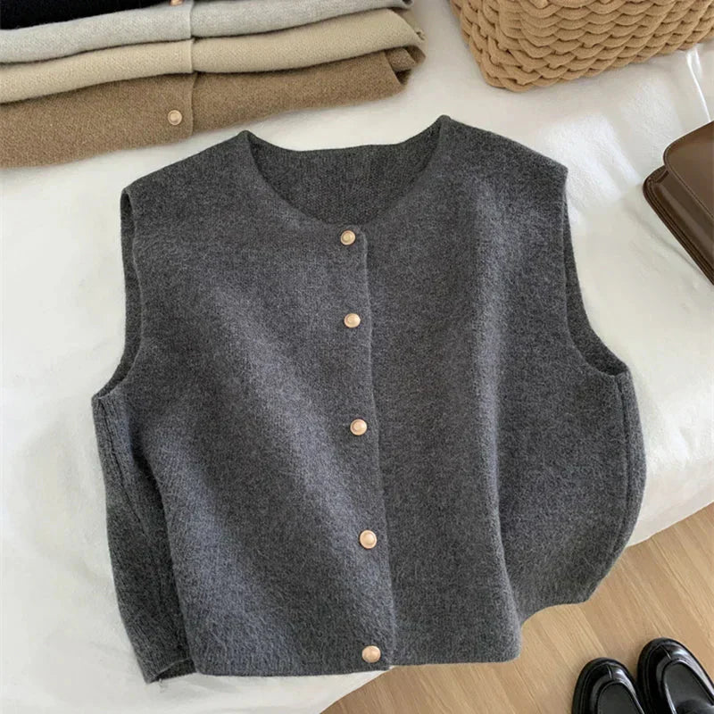 Women’s Button-Up Sleeveless Casual Vest
